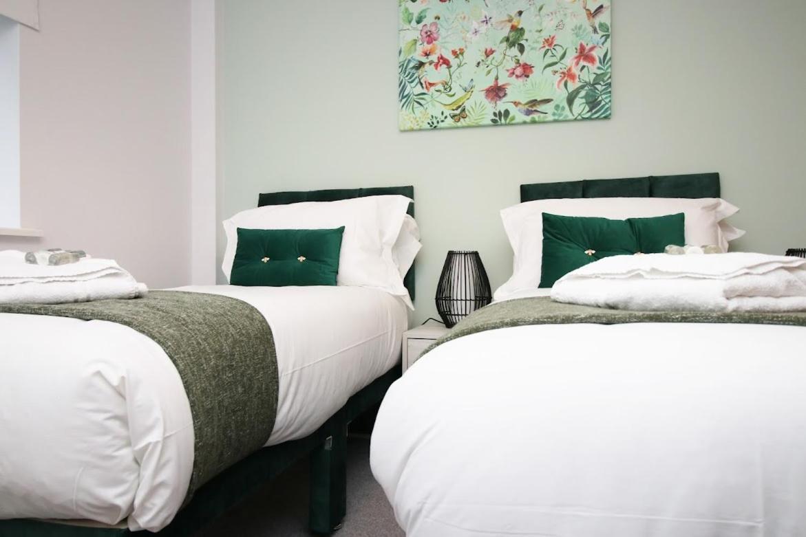 Bright 1Bedroom Apartment, Central Location With Balcony บริสตอล ภายนอก รูปภาพ