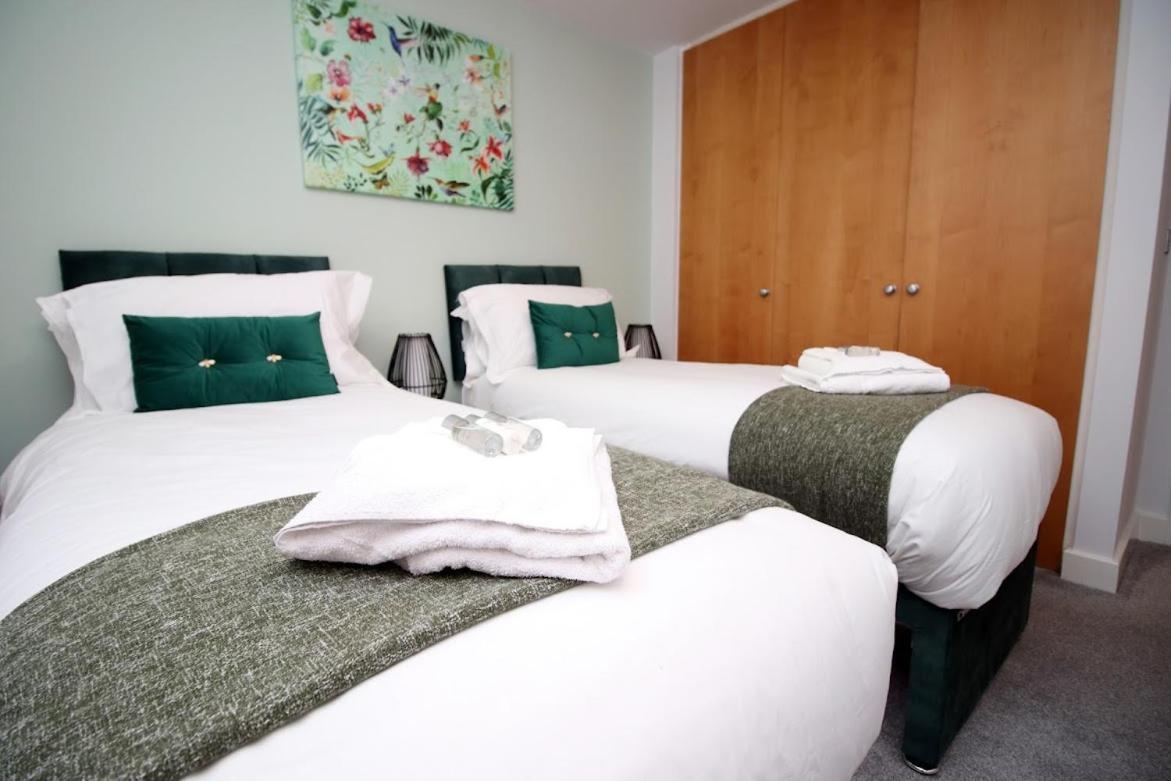 Bright 1Bedroom Apartment, Central Location With Balcony บริสตอล ภายนอก รูปภาพ