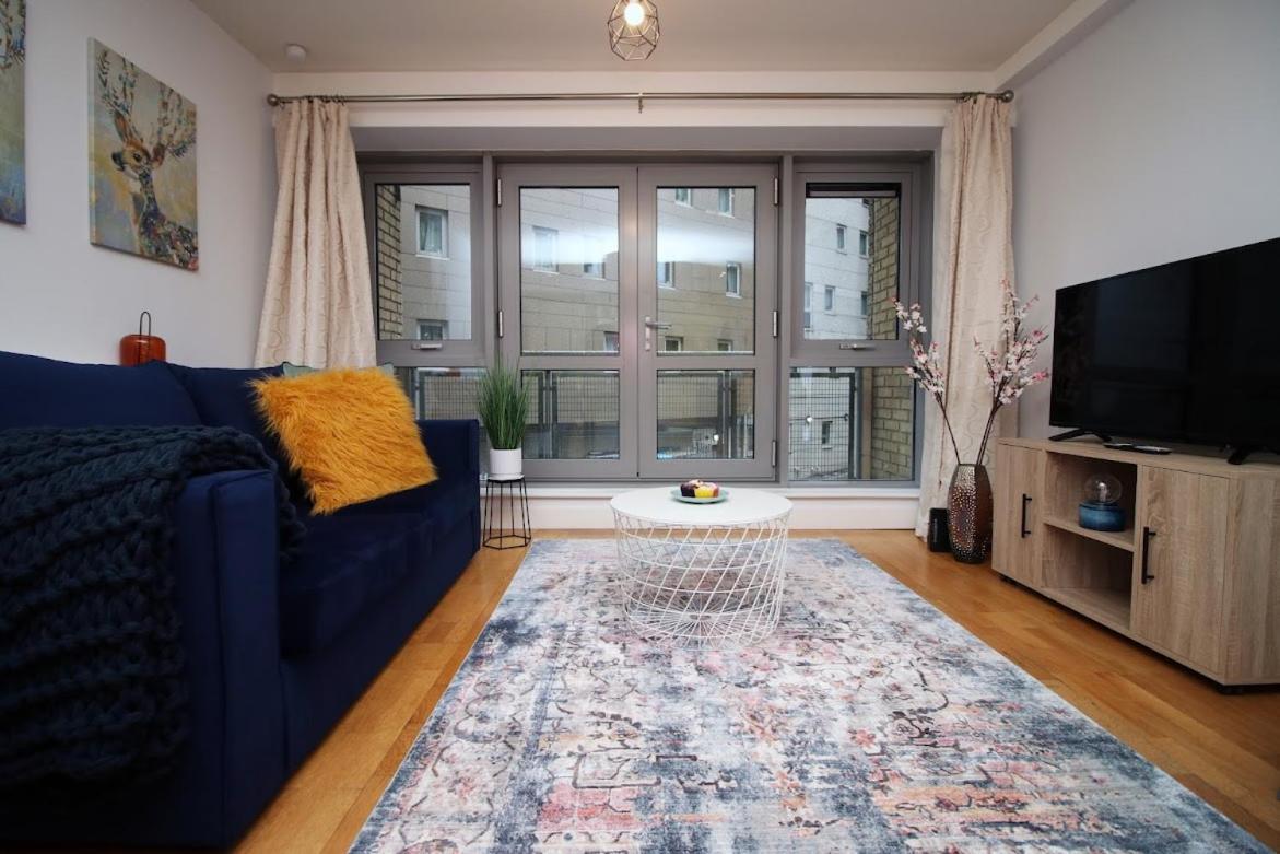 Bright 1Bedroom Apartment, Central Location With Balcony บริสตอล ภายนอก รูปภาพ